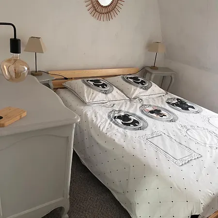 Holiday home Maison Perigourdine Avec Saint-Cyprien (Dordogne)